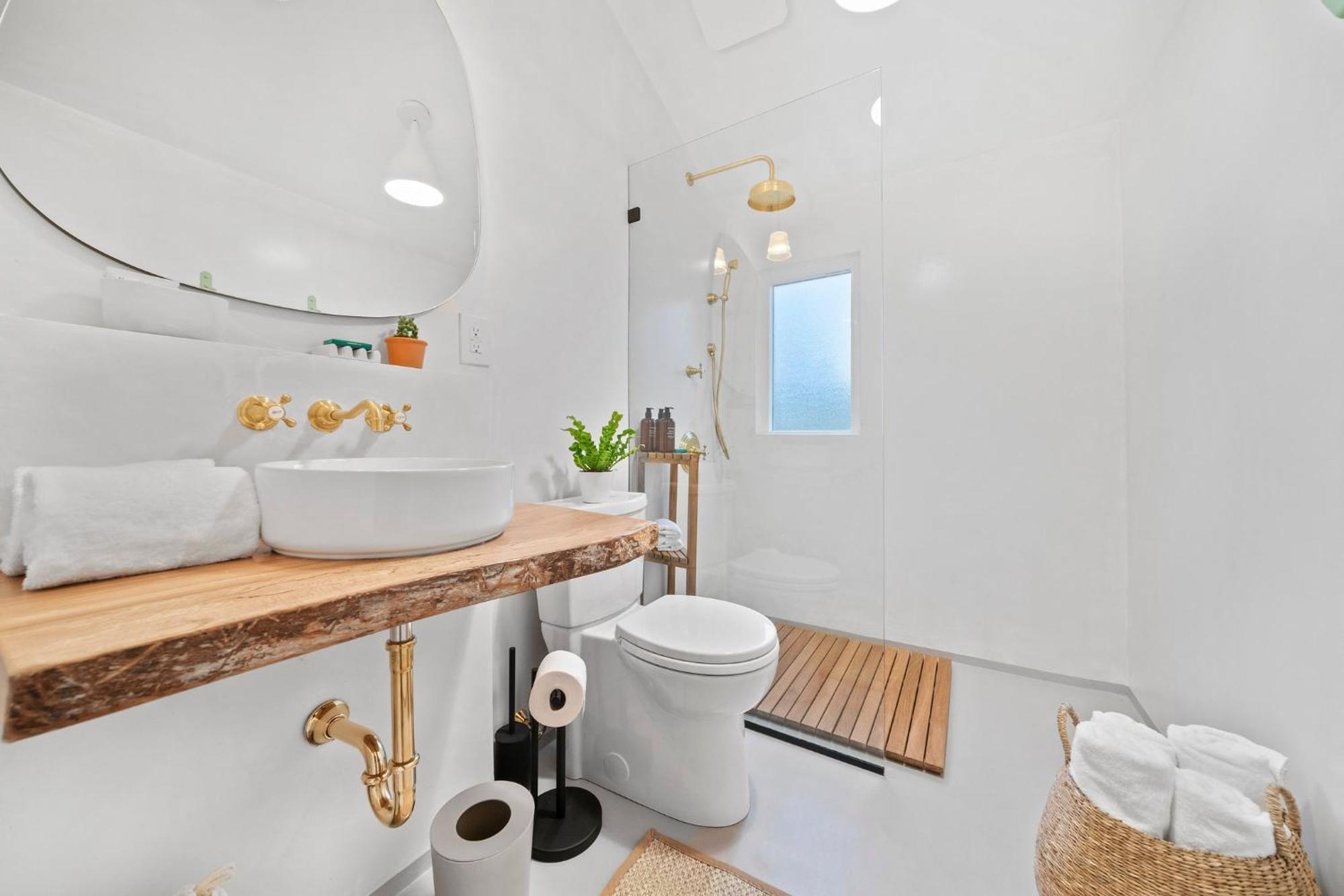 Sisu, A Boutique Motel Plymouth Esterno foto